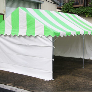 白幕　12.6m x 1.8m （前部分も覆う場合　前幕5.4m x 1.8m)